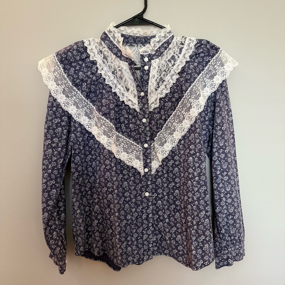 Vintage button down blouse